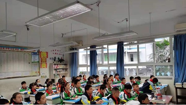 一起行动起来｜推进教室照明改造，助力学生近视防控