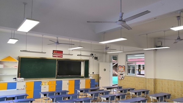 关注校园健康建设，改善教室照明呵护学生“明眸亮睛”