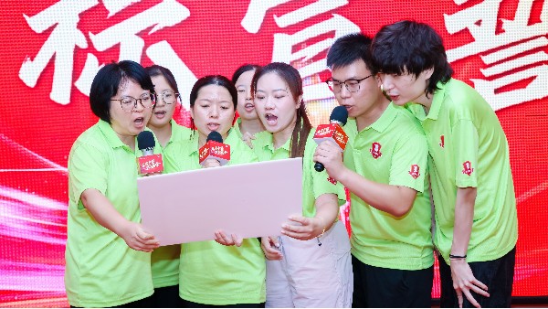 智多多燃战<i style='color:red'>牛商争霸赛</i>，团队齐心展锋芒