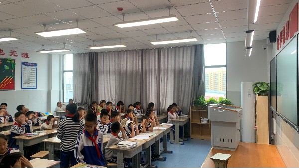 世界读书日 | 一盏好灯，让阅读更温暖更健康