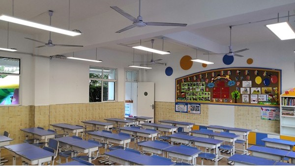 为什么现在教室照明要改用LED护眼灯而不再用荧光灯？