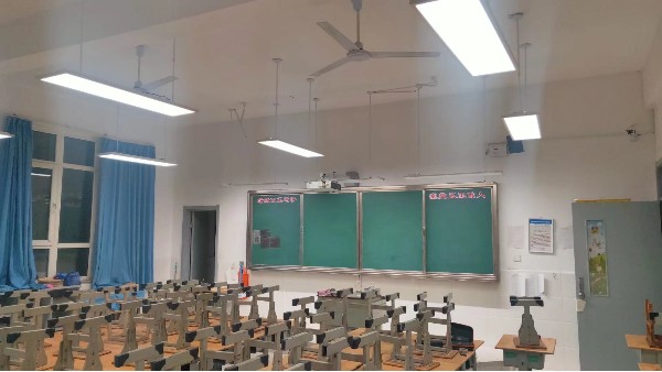 国家规定学校教室照明条件应达到什么样的标准？