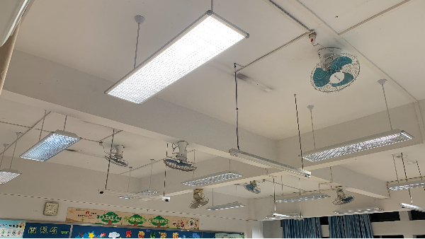 三亚不断提升中小学教室照明改造工作