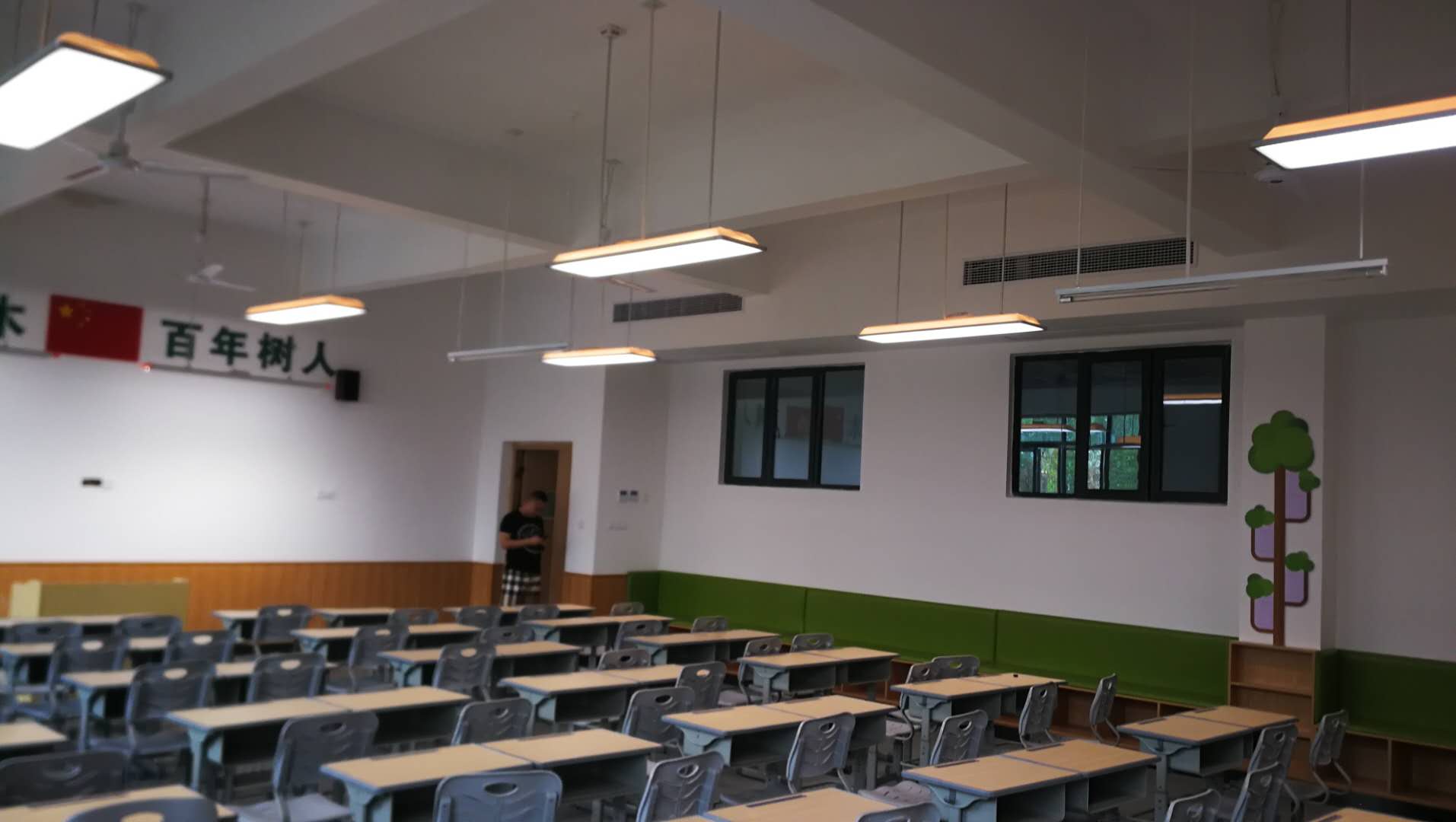 改善教室照明环境，维格教育照明来实现！