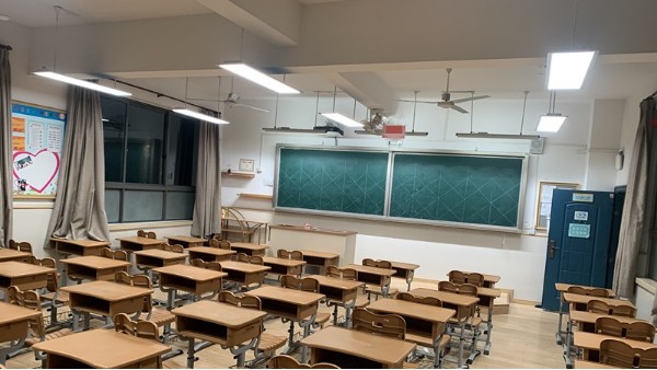 打造符合国家标准的教室照明，教室照明厂家推荐华辉教育照明